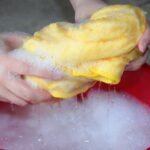 cleaning bucket, cleaning rags, soapy water, transducer, clean, to clean, wring out, cleaning bucket, soapy water, soapy water, soapy water, soapy water, soapy water, clean, clean, clean, clean